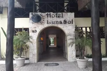Hotel Lunasol