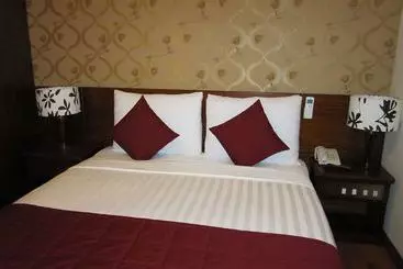 هتل Eden Garden II