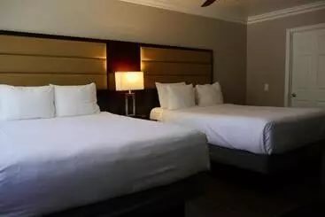 Hotel Inn At Highway 1