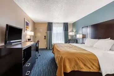 호텔 Quality Inn