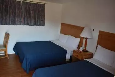 ホテル Economy Inn