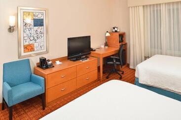 מלון דירות Fairfield Inn & Suites Kingsland