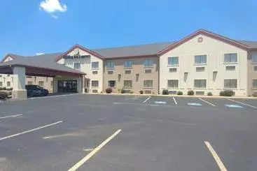 Hotelli Hiway Inn Express & Suites