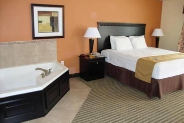 בית מלון כפרי Montigo Inn