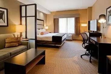 בית מלון כפרי Best Western Plus College Park