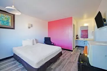 Motel 10