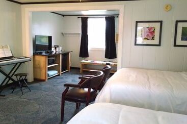 فندق Murray Inn And Art Gallery