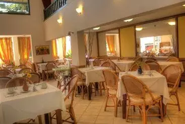 Trefon Hotel Apartments And Family Suites