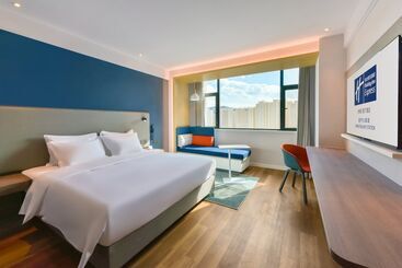 Hotel Holiday Inn Express Xining Railway Station, An Ihg