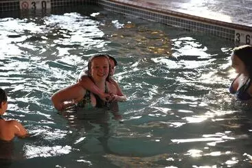 ホテル River Valley Inn & Suites