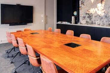 アパートホテル Astina Suites