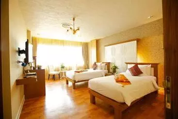 호텔 Vartika Resovilla Kuiburi Beach Resort And Villas