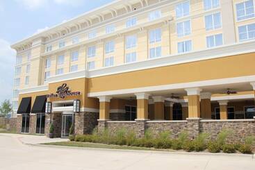 Отель Holiday Inn And Suites East Peoria, An Ihg