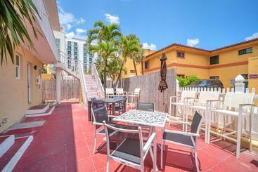 فندق Laguna Blu Beach