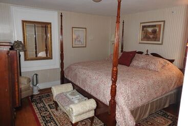 Magnolia Manor B&b Inn