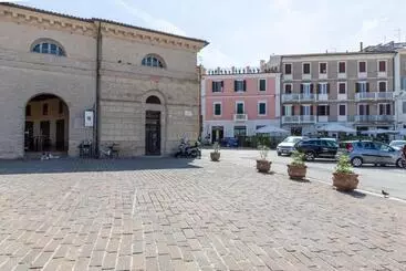 ペンション La Romantica Camere E Wellness