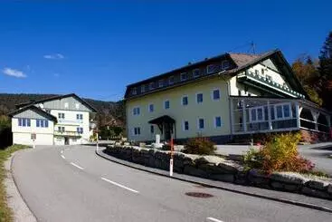 ホテル Gasthof Dreiländereck