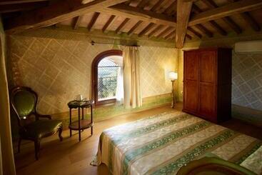 Nocleg ze śniadaniem Relais Borgo Petrognano