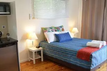 La Costa Beachside Motel