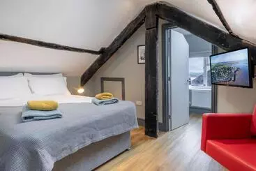 Majatalo Sailors Rest