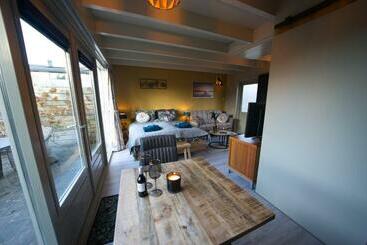 تختخواب و صبحانه Bnbheerhugowaard