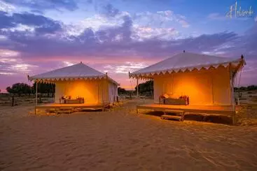 Resort Otel Helsinki Desert Camp