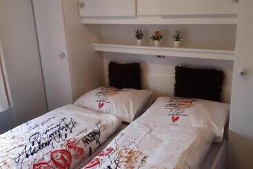 ベッドアンドブレックファースト Chalet Heggemus Oisterwijk