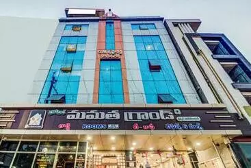 ホテル Spot On Swarna Mayuri