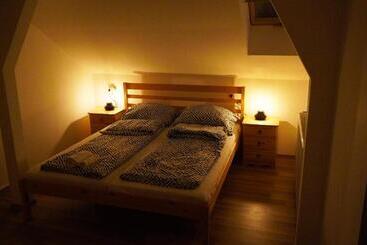 ペンション Pajkos Póni Vendégház