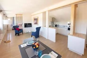 Appart'hotel Le Rempart Du Midi