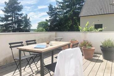 Bed and Breakfast Denis & Virginie   Château à Pied   Parking Gratuit