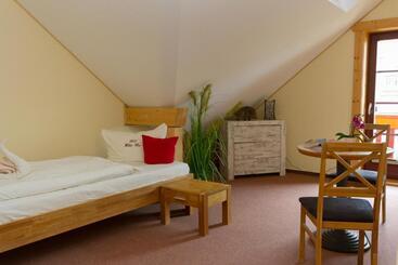 ホテル & Restaurant Wilder Eber