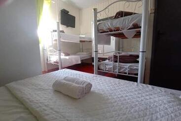 Pensionat Casa De Pedra Mineira