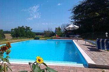 בית מלון כפרי Villa La Fontana