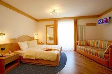 هتل Garnì Prà Fiorì