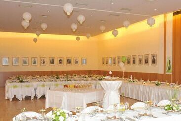 Отель Gasthof Zur Traube