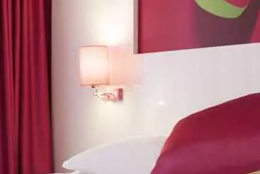 Отель Ibis Styles Bordeaux Saint Médard
