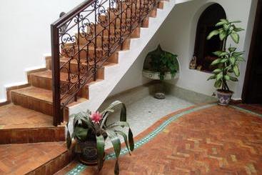 Bed and Breakfast Dar Manara  Medina D Asilah
