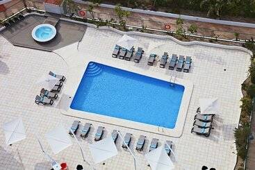 아파트호텔 Flamingo Beach Resort   Adults Recommended