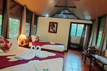 Hotelli Aninga Lodge