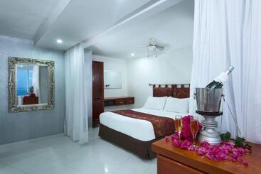 هتل Calypso Beach