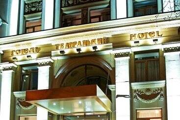 בית מלון כפרי Teatralny