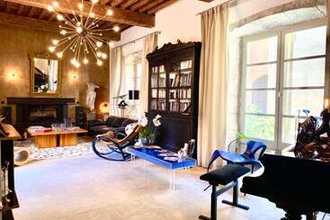 تختخواب و صبحانه Hôtel Particulier Maison Artishow