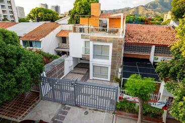 هتل آپارتمان Casa Hotel Jardín Plaza