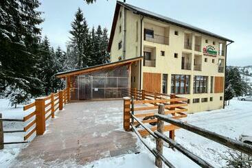 Hotel Cabana Miramonte Vartop Arieseni