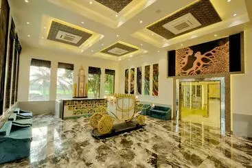 Hotel Sasa Resort