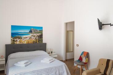 بنسيون Camera Tonnarella