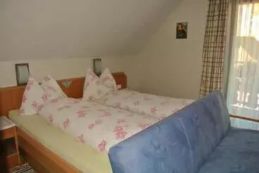 Bed and Breakfast Haus Fischer Nassfeldblick