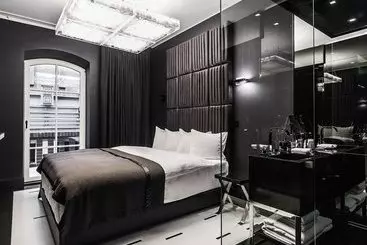 Hotel Blow Up Hall 5050