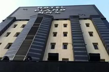 Hotel Piano